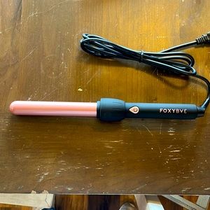 Foxybae curling‎ wand excellent condition